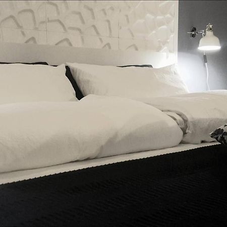 Joivy Heart Of The City 1 Bed Apt Near Castle Belvedere Genova Esterno foto